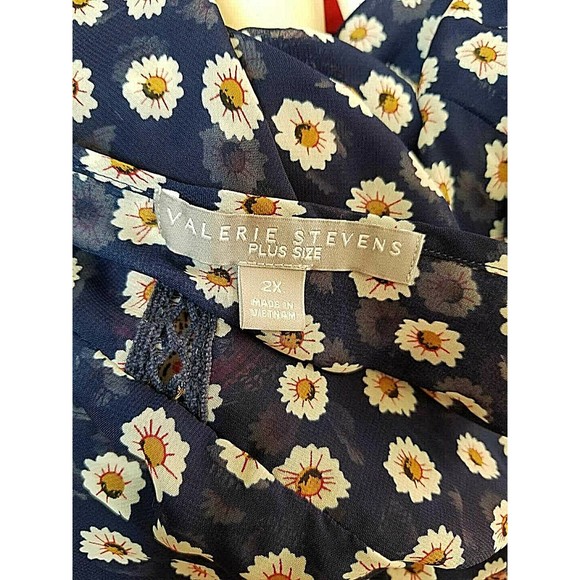 Valerie Stevens Plus Size 2X Tie Front Flowy Slightly Sheer Hippie Boho Top - Picture 6 of 8